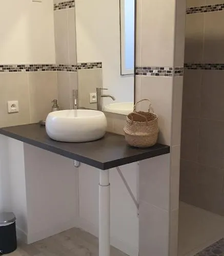 Holiday home La Douce Cahute *